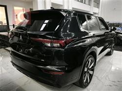 ميتسوبيشي اوتلاندر